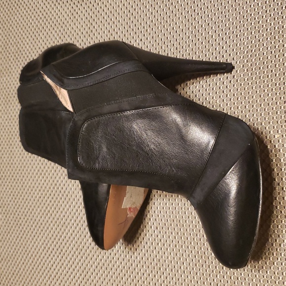 BCBGeneration Black Heeled Boots - Picture 5 of 9